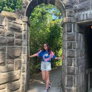 Meet your Posher, Mira